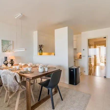 Lighthouse View - Pier Facing Apartment With Garage Nieuwpoort Exterior foto